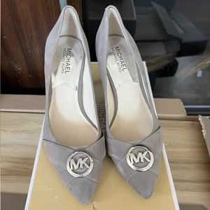 Michael Kors pumps worn once